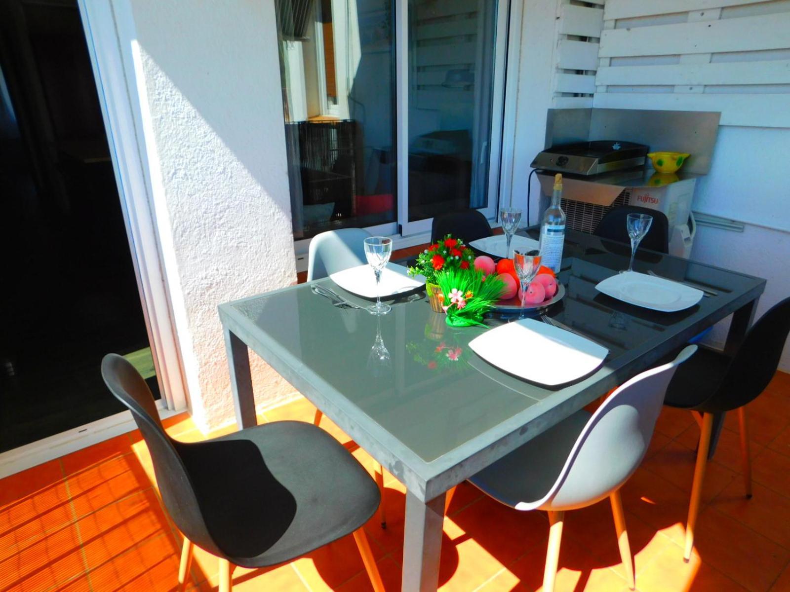Gmid Immo Apartamento Mas Oliva Ρόζες Εξωτερικό φωτογραφία